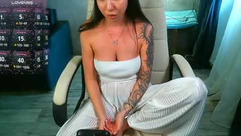 Milana   welcome to my world  online show from March 27, 6:41 am