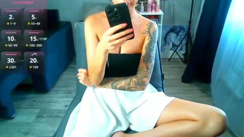 Milana   welcome to my world  online show from July 5, 2:02 pm