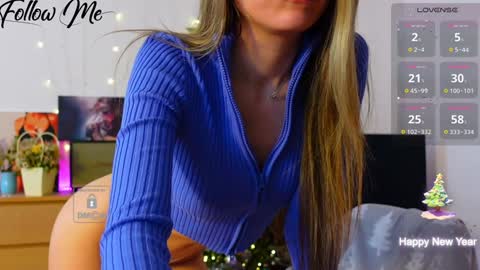 Snapshot of _sweetcams_ chatting on January 19, 9:55 am Dasha online show from January 19, 9:55 am