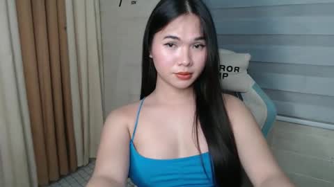 Snapshot of _sweetcummer chatting on October 26, 4:02 pm Yanny online show from October 26, 4:02 pm