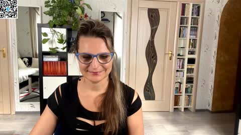 Snapshot of _sweetieray_ chatting on October 20, 9:54 am Daria online show from October 20, 9:54 am