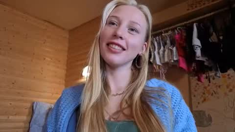 _sweetsky_ online show from March 15, 10:10 am