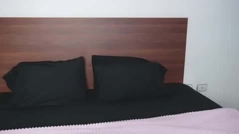 Angel online show from December 5, 11:41 am