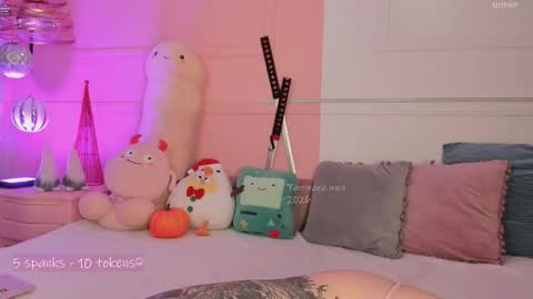 _tammarra_ online show from January 13, 9:31 pm