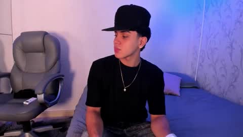 _taylorblack online show from February 7, 11:36 am