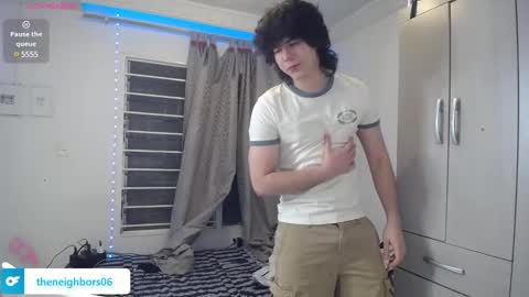 Snapshot of _the_neighbors chatting on January 26, 12:26 am Scot y Patrick online show from January 26, 12:26 am