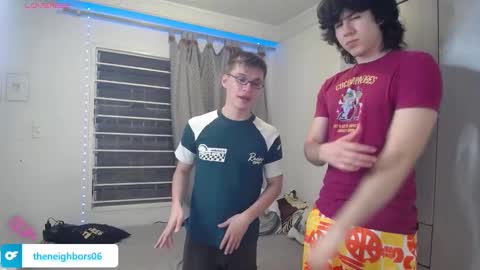 Snapshot of _the_neighbors chatting on January 28, 12:15 am Scot y Patrick online show from January 28, 12:15 am