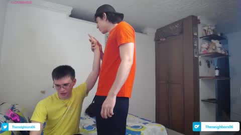 Snapshot of _the_neighbors chatting on September 13, 12:32 am Scot y Patrick online show from September 13, 12:32 am