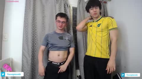 Snapshot of _the_neighbors chatting on September 23, 1:08 am Scot y Patrick online show from September 23, 1:08 am