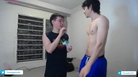 Snapshot of _the_neighbors chatting on November 5, 2:00 am Scot y Patrick online show from November 5, 2:00 am