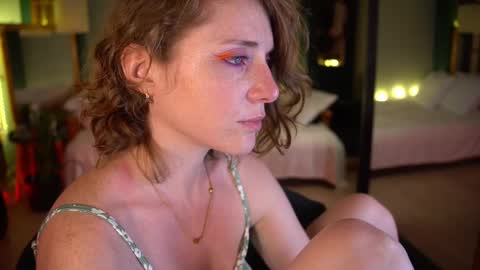 Evi online show from February 28, 1:15 am