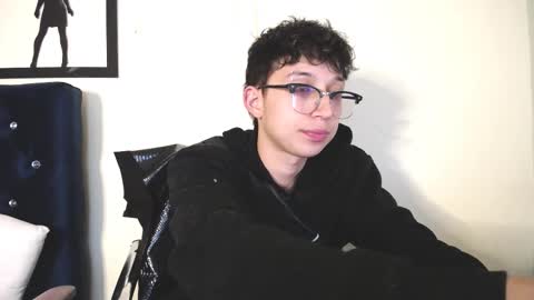 Thomas online show from October 24, 1:35 am