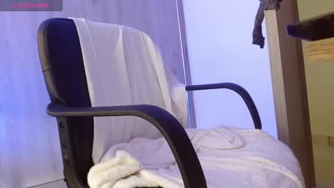 Rousse  online show from February 25, 5:44 pm