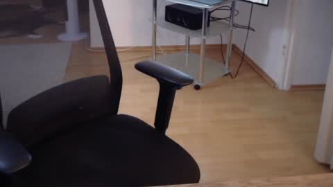 Snapshot of _trythis_ chatting on December 5, 10:23 am _trythis_ online show from December 5, 10:23 am