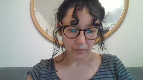 _tutti_frutti_ online show from September 12, 5:40 am