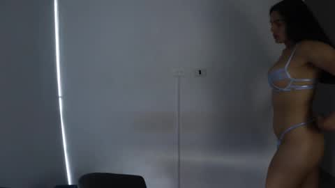 Anastasia Vahos online show from January 30, 9:25 pm