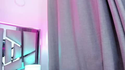 _valeria_saenz_ online show from July 26, 2:20 am