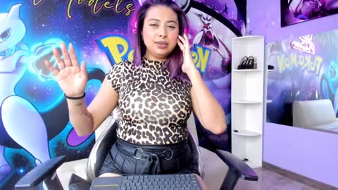 _valeryboobs_ online show from January 17, 5:08 pm