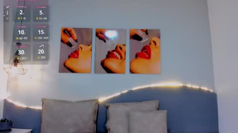 Snapshot of _valerycooper chatting on June 7, 1:04 pm _valerycooper online show from June 7, 1:04 pm