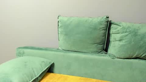 Snapshot of _vallylove chatting on March 24, 6:57 pm _vallylove online show from March 24, 6:57 pm