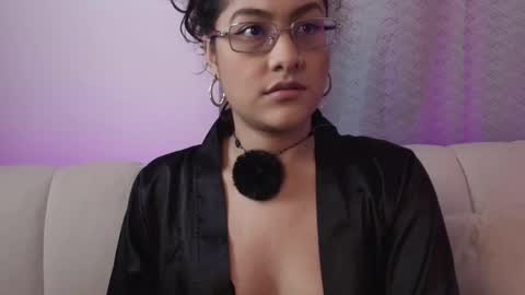 Snapshot of _velka_ chatting on December 19, 12:12 pm _velka_ online show from December 19, 12:12 pm