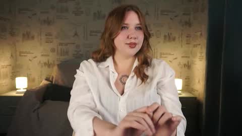 Snapshot of _velvetvixen_ chatting on November 11, 6:46 am Molly online show from November 11, 6:46 am