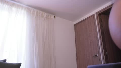 Snapshot of _victoria_florez chatting on June 4, 8:37 pm VICTORIA online show from June 4, 8:37 pm