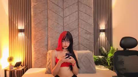   online show from November 15, 8:16 pm