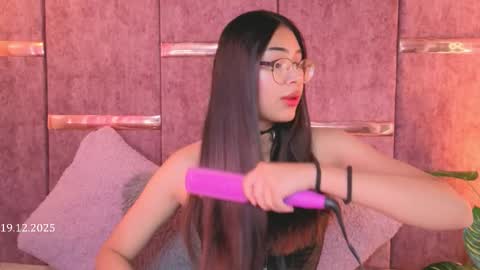   online show from December 19, 8:16 pm