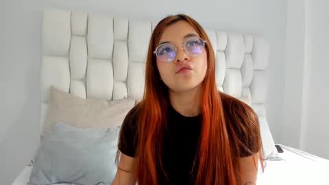 Snapshot of _vix555_ chatting on January 2, 12:13 pm Vix online show from January 2, 12:13 pm