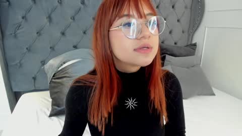 Snapshot of _vix555_ chatting on January 14, 12:54 am Vix online show from January 14, 12:54 am