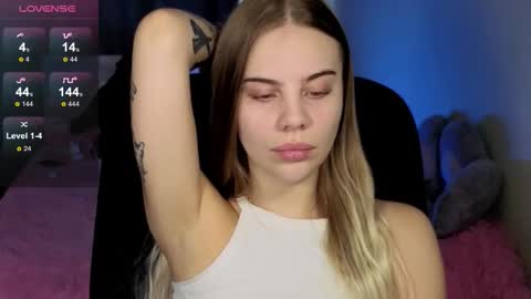 Snapshot of _wednesday_addams_ chatting on September 19, 7:54 am Vera online show from September 19, 7:54 am