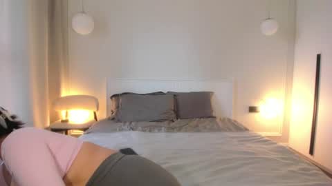 Snapshot of _worlin_ chatting on June 26, 2:32 pm Nika online show from June 26, 2:32 pm