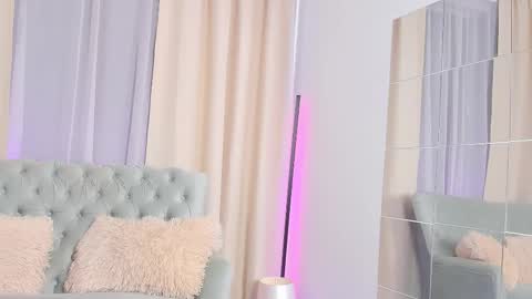 Snapshot of _xhotbaby chatting on October 9, 9:18 am Maria online show from October 9, 9:18 am