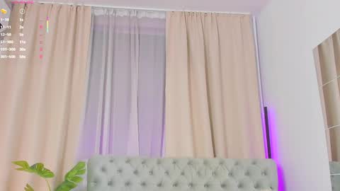 Snapshot of _xhotbaby chatting on June 5, 6:52 am Maria online show from June 5, 6:52 am