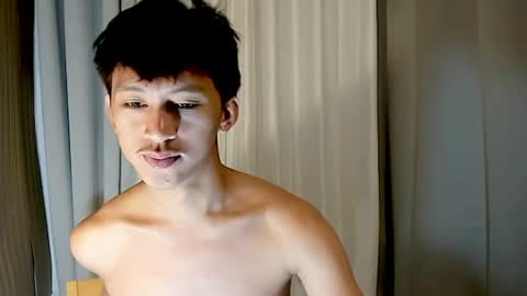 Snapshot of _xxhavefunwithme69_ chatting on June 14, 3:14 pm Andrei online show from June 14, 3:14 pm
