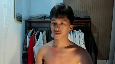 Snapshot of _xxhavefunwithme69_ chatting on June 28, 12:44 pm Andrei online show from June 28, 12:44 pm