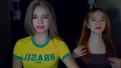 _xxlilly online show from May 8, 9:58 am