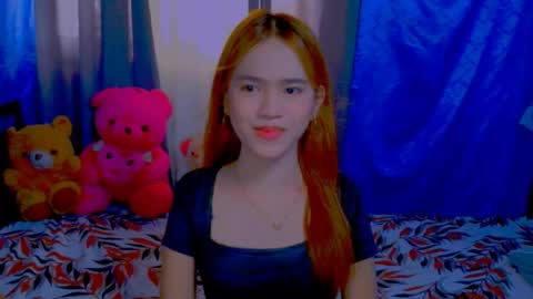 _xxlilly online show from May 20, 7:14 am