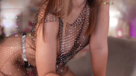 Snapshot of _your_angel chatting on December 24, 12:44 am YOUR ANGEL online show from December 24, 12:44 am