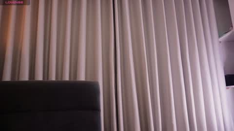 Macca and Ana online show from December 25, 4:54 am