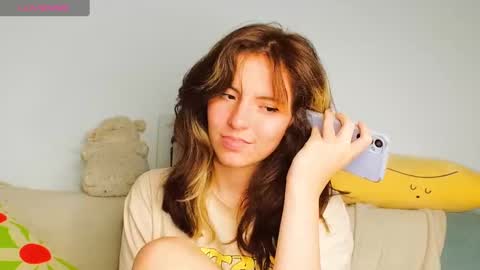 _yourcherrybomb online show from January 13, 6:06 am