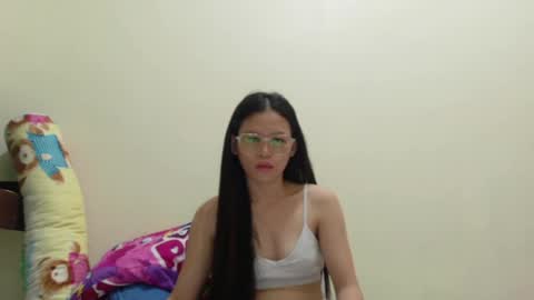 Snapshot of _yourmyonlyb_22 chatting on August 5, 1:08 am cherry online show from August 5, 1:08 am