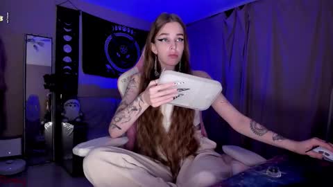 Snapshot of _yourwetdreams_ chatting on September 8, 5:12 pm Roxy online show from September 8, 5:12 pm