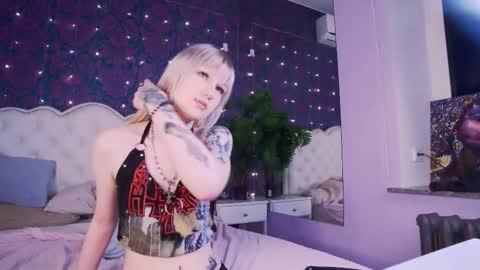 Emy online show from March 15, 8:37 pm