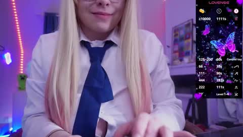 Polly online show from January 8, 3:36 pm