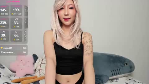 Mia online show from June 12, 10:41 pm