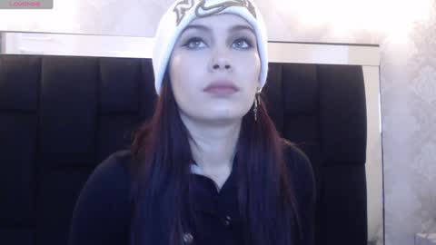 Yuyi online show from February 8, 11:22 am