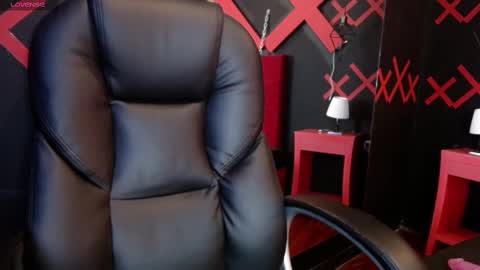 Yuyi online show from February 18, 2:16 pm