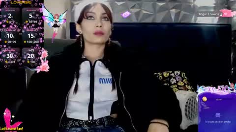 Snapshot of _yuyi chatting on August 1, 12:37 pm Yuyi online show from August 1, 12:37 pm